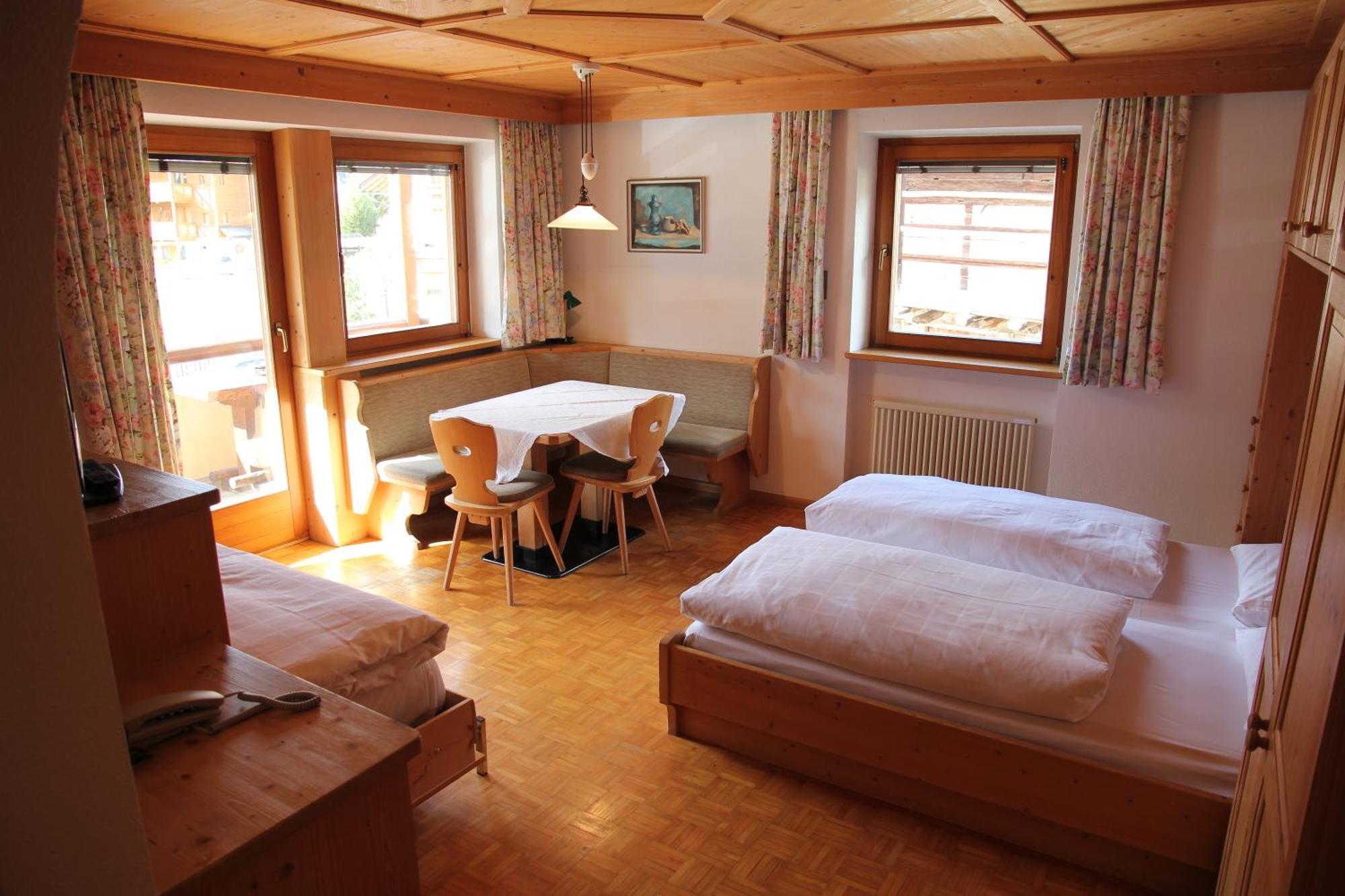 Hotel Cavallino Бадия Экстерьер фото